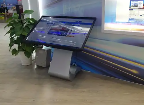 展廳觸摸查詢一體機2